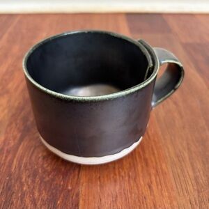 Anthropologie - Linda Fahey - Art Pottery |
Coffee Mug